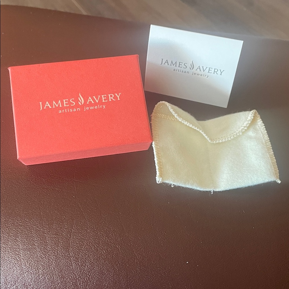 James Avery small presentation box with dust cover pouch and insert